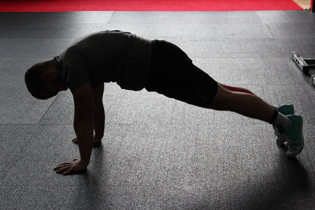 Illustration for article titled Push-up Planks